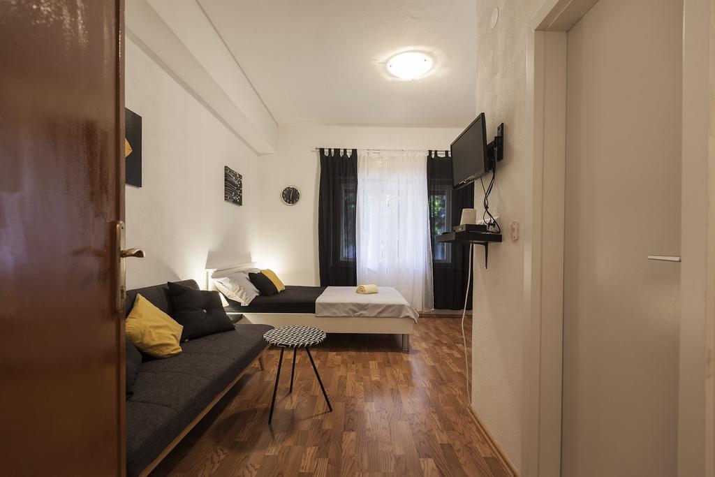 Nicky&Lucky Rooms Split Exteriör bild